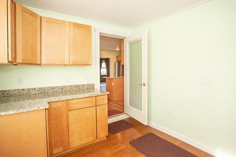 9 Cross St, Ashburnham, MA 01430 photo 5