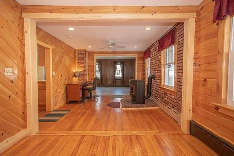 9 Cross St, Ashburnham, MA 01430 photo 16