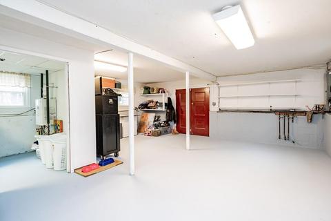 30 Mohawk Dr, Hampden, MA 01036 photo 21