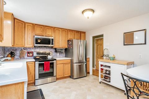 30 Mohawk Dr, Hampden, MA 01036 photo 7