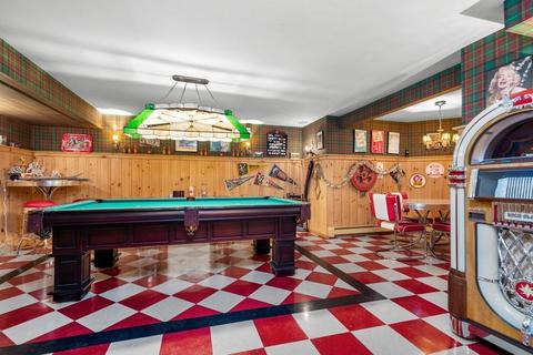 112 Abbott Rd, Wellesley, MA 02481 photo 24