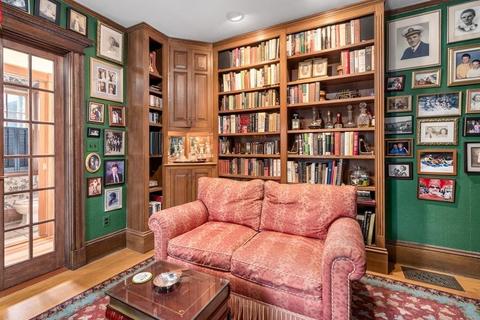 112 Abbott Rd, Wellesley, MA 02481 photo 13