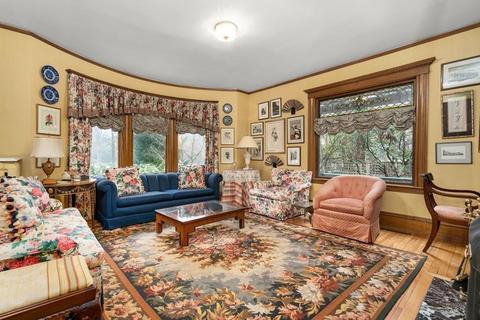 112 Abbott Rd, Wellesley, MA 02481 photo 8