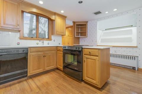 44 Solon St, Newton, MA 02461 photo 9