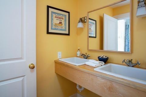 3 Ticehurst Ln, Marblehead, MA 01945 photo 18