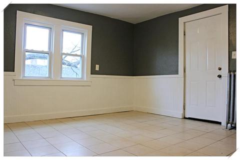 158 Pendleton Ave, Springfield, MA 01109 photo 8