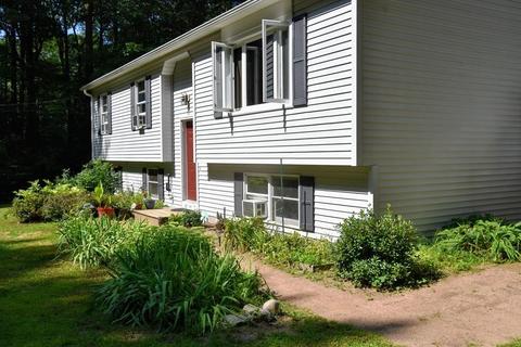 30 Boyden Rd, Pelham, MA 01002 photo 2
