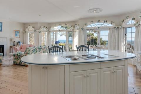 13 Ocean Bluff Dr, Mashpee, MA 02649 photo 12