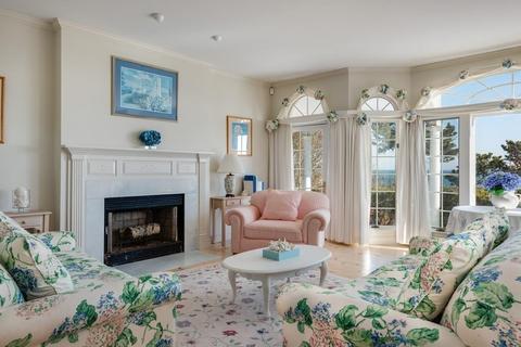 13 Ocean Bluff Dr, Mashpee, MA 02649 photo 6