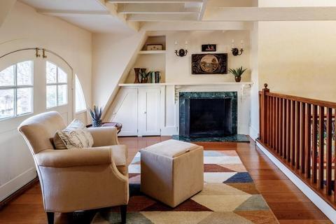 74 Holland Rd, Brookline, MA 02445 photo 14