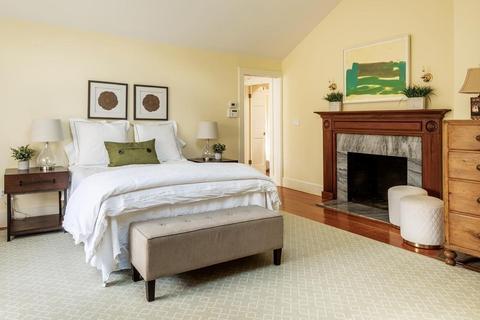74 Holland Rd, Brookline, MA 02445 photo 8