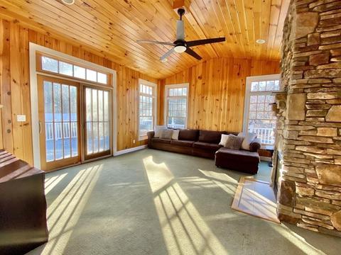8 Devonshire Dr, Wilbraham, MA 01095 photo 17