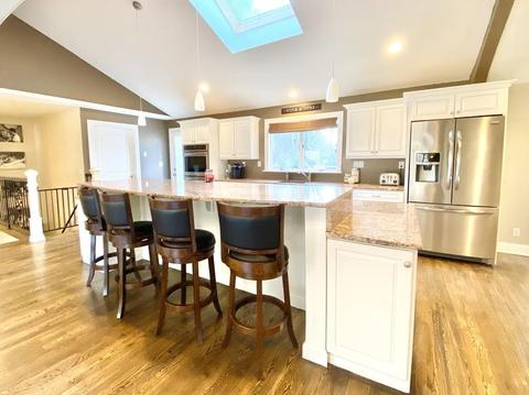 8 Devonshire Dr, Wilbraham, MA 01095 photo 11