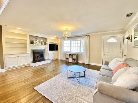 8 Devonshire Dr, Wilbraham, MA 01095 photo 8