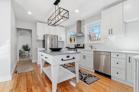 29 Chester St, Danvers, MA 01923 photo 5
