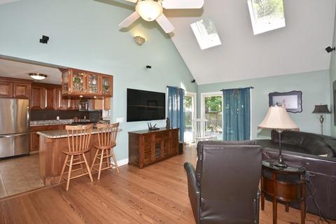 836 New Boston Rd, Fall River, MA 02720 photo 12