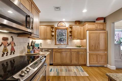 312 Manning St, Needham, MA 02492 photo 12