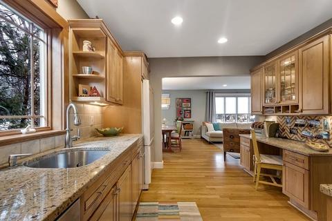 312 Manning St, Needham, MA 02492 photo 10