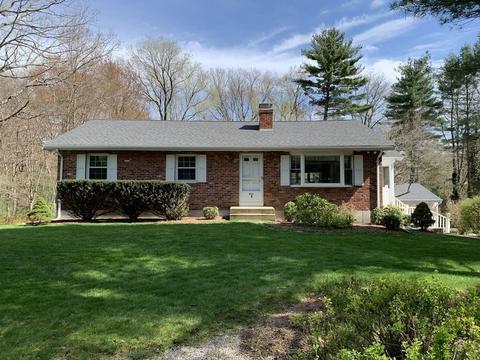 3 Lantern Ln, Mansfield, MA 02048 photo 2