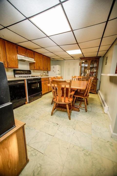 526 Hicks St, Fall River, MA 02724 photo 23
