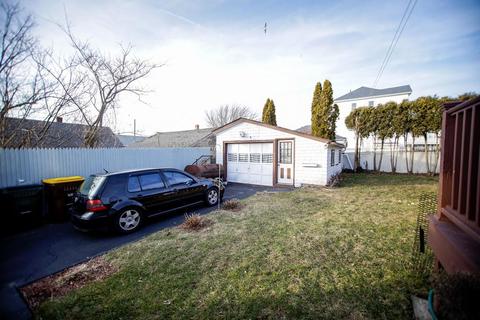 526 Hicks St, Fall River, MA 02724 photo 3