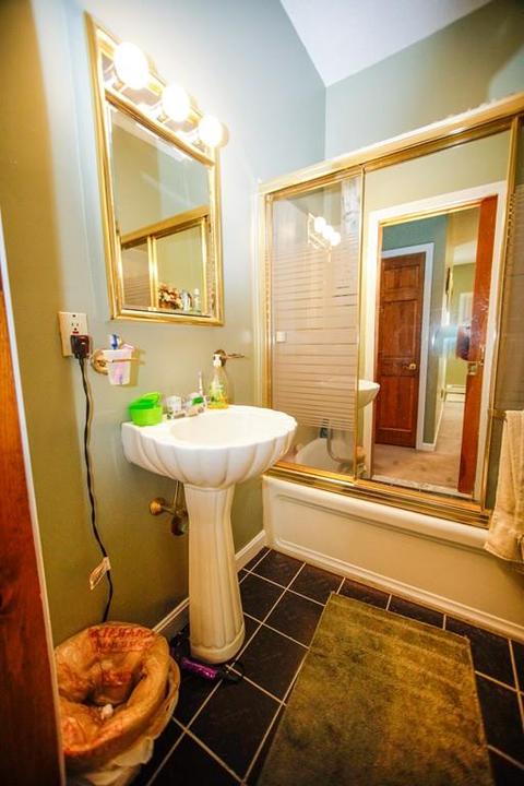 526 Hicks St, Fall River, MA 02724 photo 19