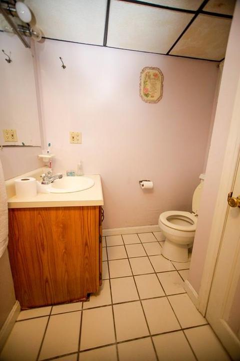 526 Hicks St, Fall River, MA 02724 photo 25