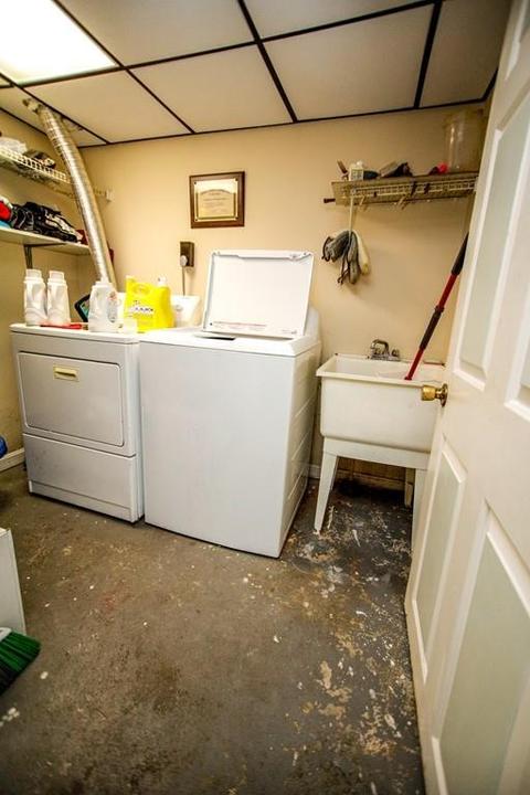 526 Hicks St, Fall River, MA 02724 photo 27