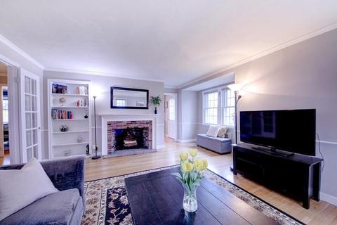 407 Atlantic Ave, Marblehead, MA 01945 photo 3