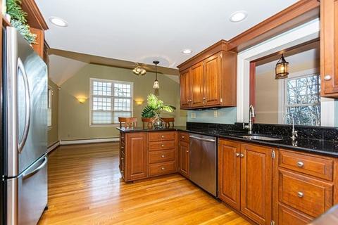 41 Harvard St, Reading, MA 01867 photo 9