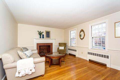 41 Harvard St, Reading, MA 01867 photo 4