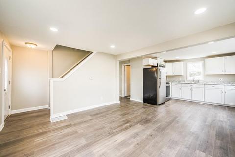 20 Eddy St, Springfield, MA 01104 photo 8