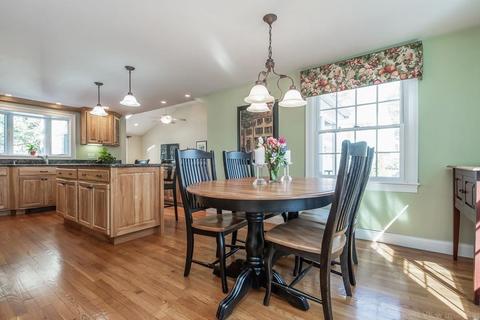 48 Mohawk Dr, Acton, MA 01720 photo 5