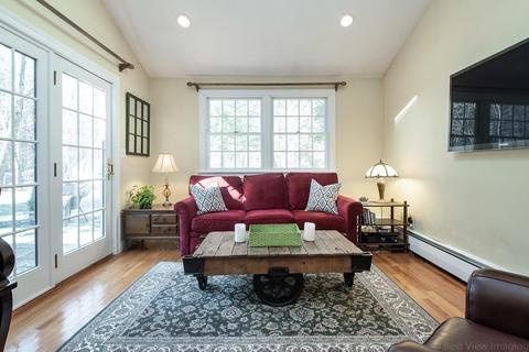 48 Mohawk Dr, Acton, MA 01720 photo 11