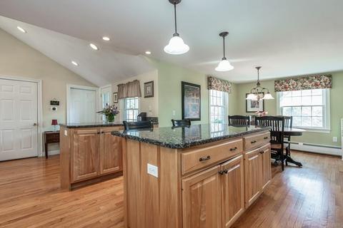 48 Mohawk Dr, Acton, MA 01720 photo 3