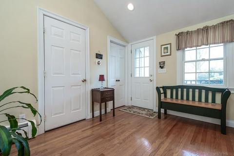 48 Mohawk Dr, Acton, MA 01720 photo 12