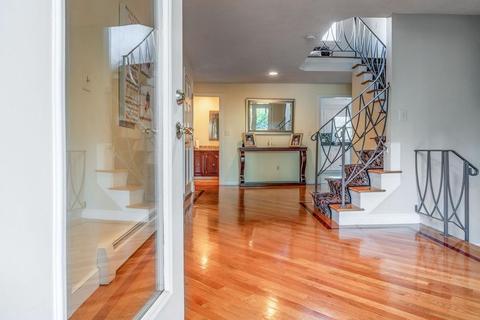 14 Colonial Dr, Framingham, MA 01701 photo 4