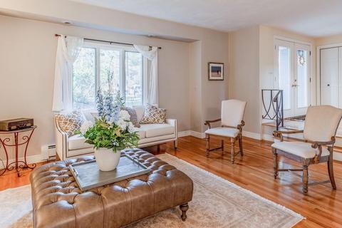 14 Colonial Dr, Framingham, MA 01701 photo 6