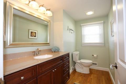 21 Colby St, Needham, MA 02492 photo 12