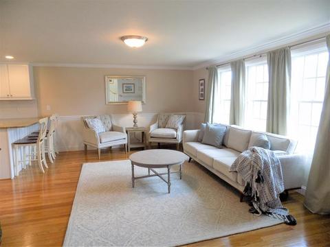21 Colby St, Needham, MA 02492 photo 4