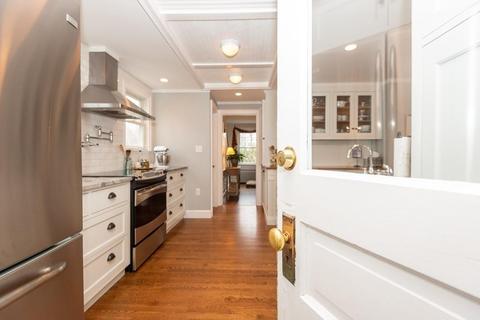 1 Avalon Rd, Stoneham, MA 02180 photo 8