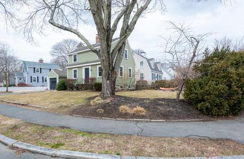 1 Avalon Rd, Stoneham, MA 02180 photo 3