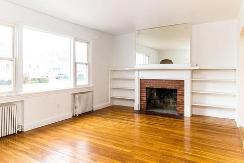 169 Oakland St, Fall River, MA 02720 photo 9
