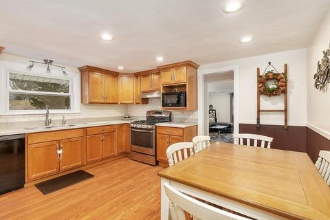 46 Crane Ave, Maynard, MA 01754 photo 5