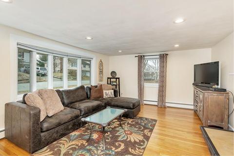 46 Crane Ave, Maynard, MA 01754 photo 3