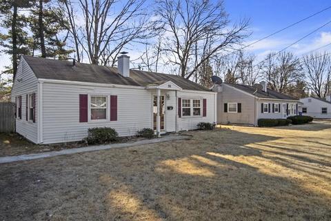 35 Vadnais St, Springfield, MA 01104 photo 14