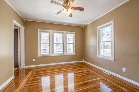 61 Eloise St, Springfield, MA 01118 photo 7