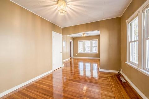 61 Eloise St, Springfield, MA 01118 photo 6