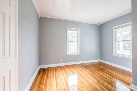 61 Eloise St, Springfield, MA 01118 photo 8