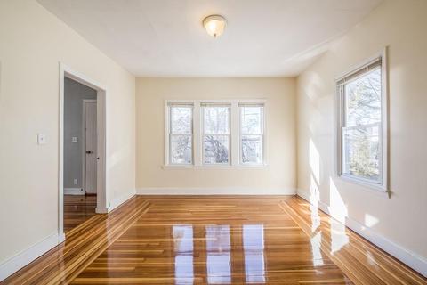 61 Eloise St, Springfield, MA 01118 photo 21